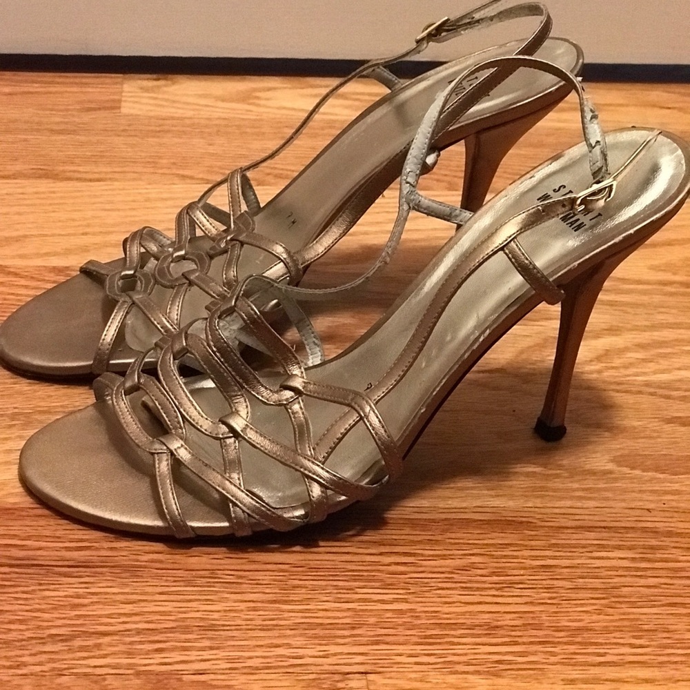 Stuart Weitzman sandal!